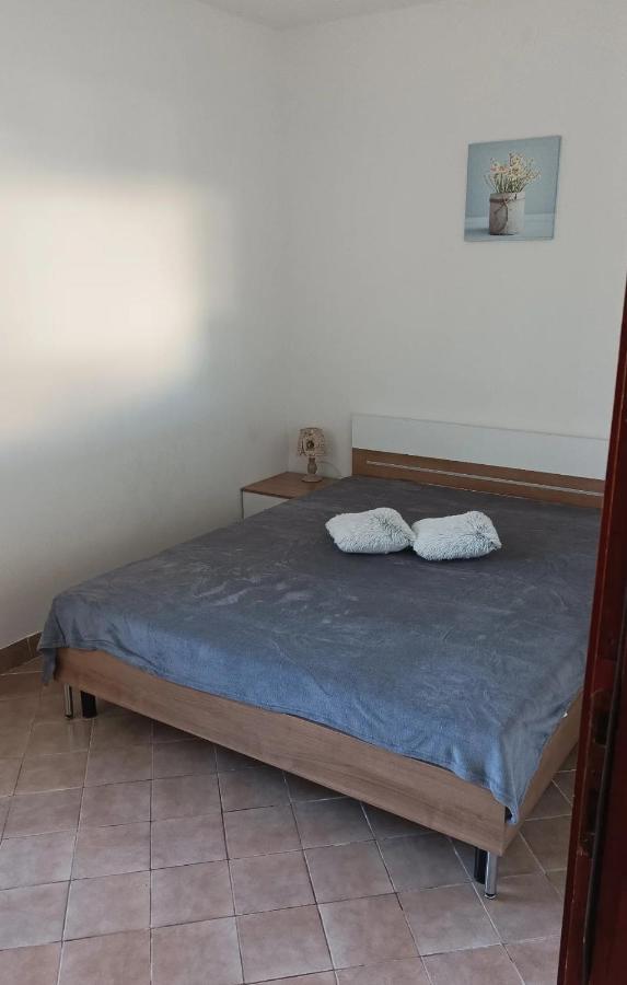 Family Apartments Tomy Punat Εξωτερικό φωτογραφία