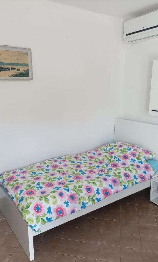Family Apartments Tomy Punat Εξωτερικό φωτογραφία