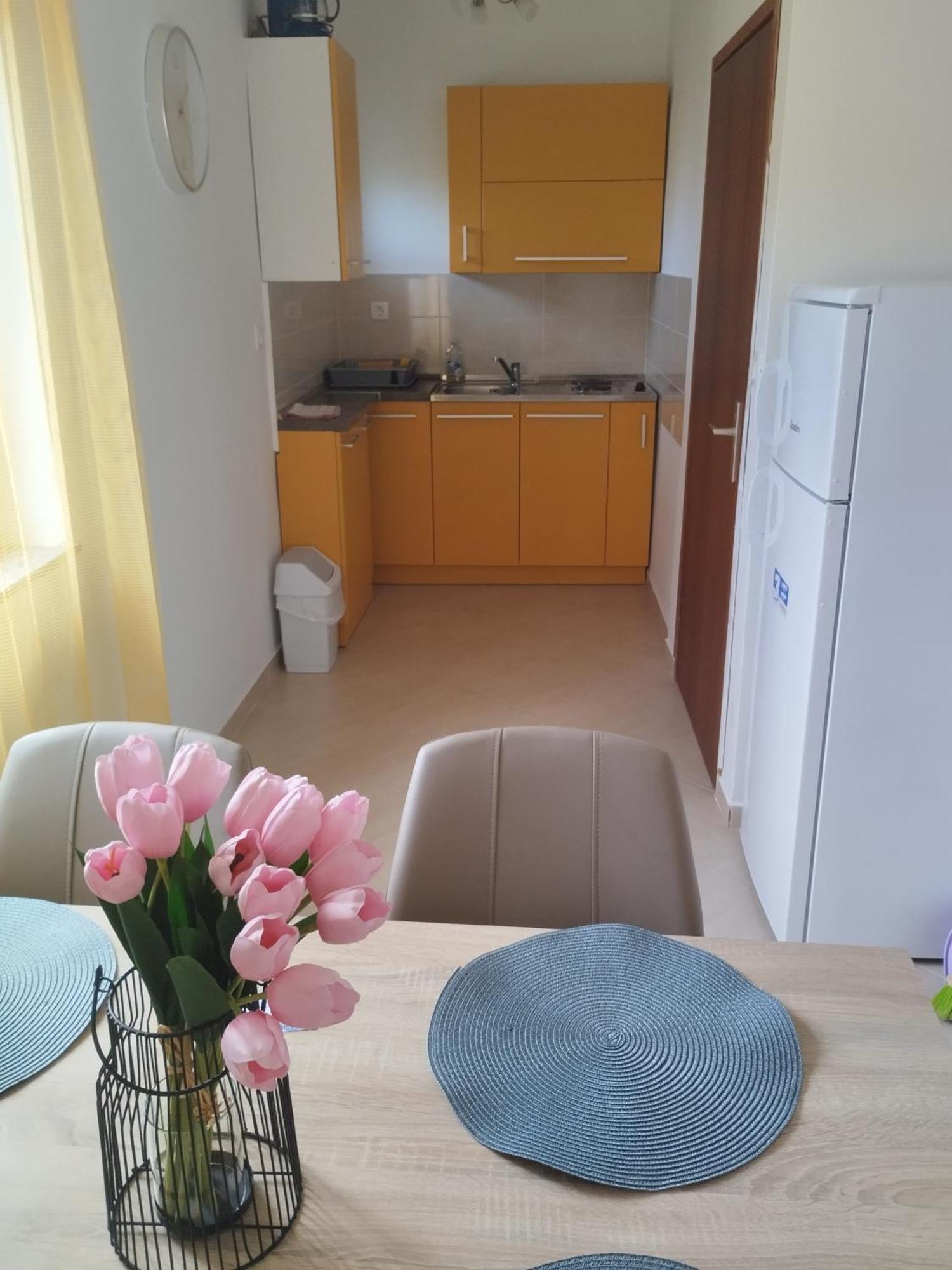 Family Apartments Tomy Punat Εξωτερικό φωτογραφία